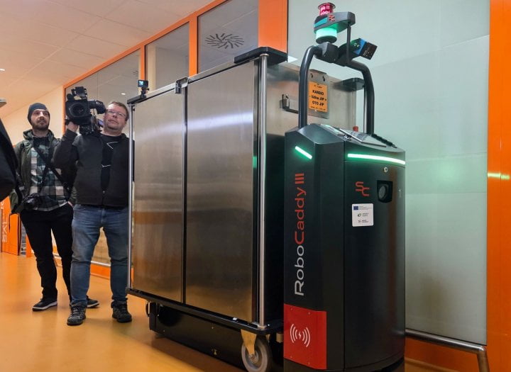 Autonomní roboti v Jihlavské nemocnici