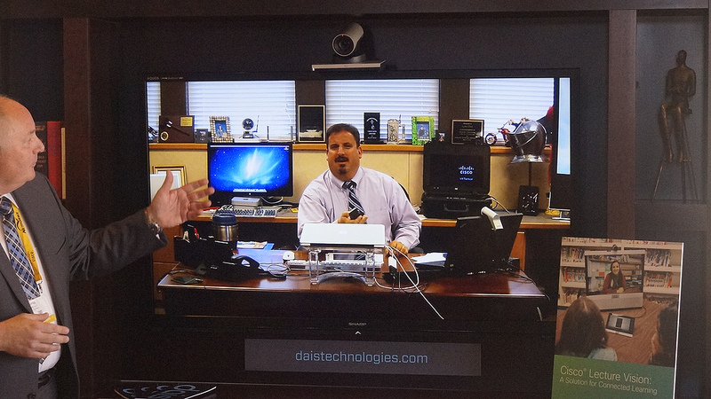 Systém telekonferencí je možné použít i k výuce.