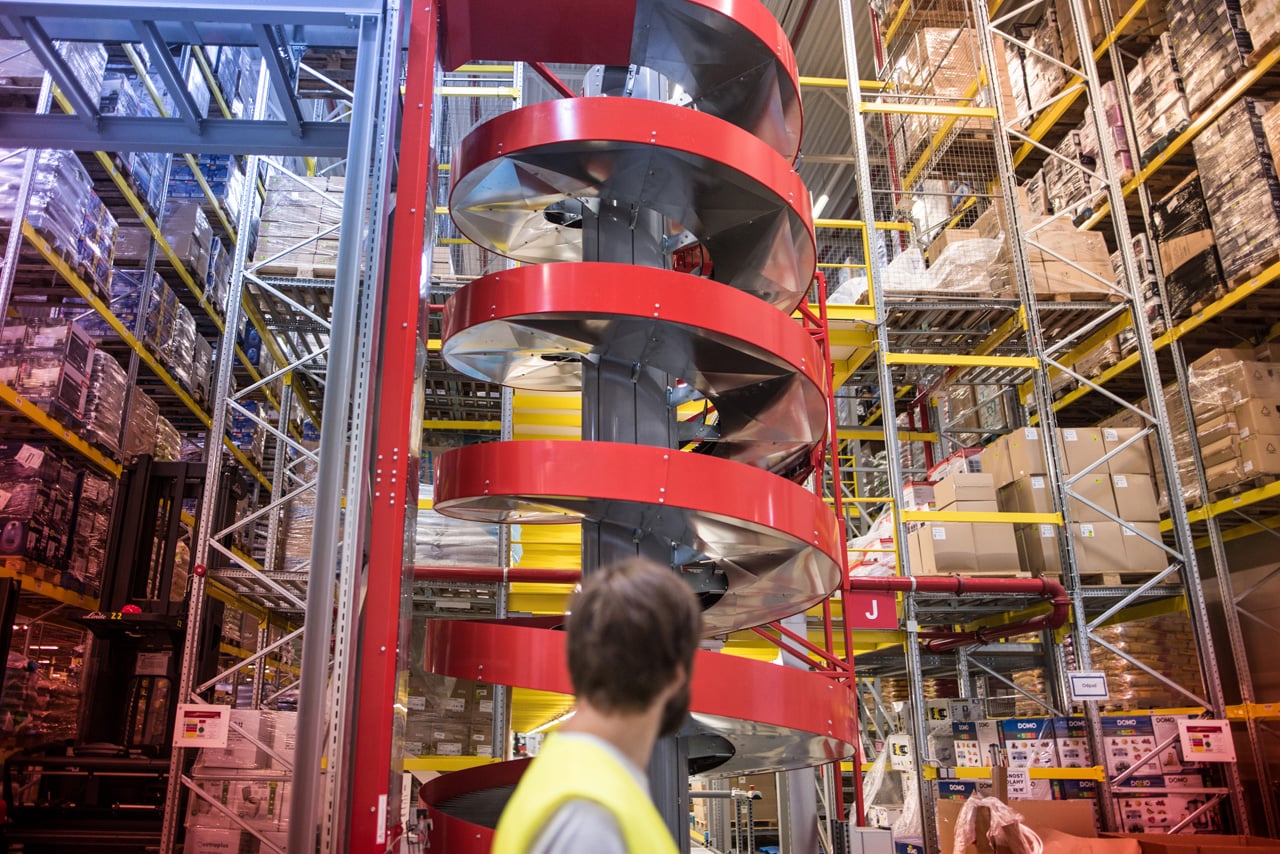 Logistické centrum Mall.cz v Jirnech u Prahy