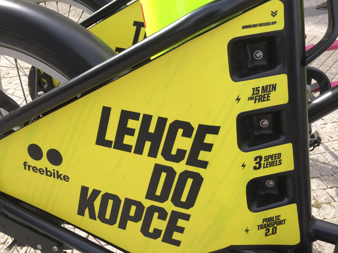 V Praze začne jezdit Freebike, bike sharing s elektrickými koly