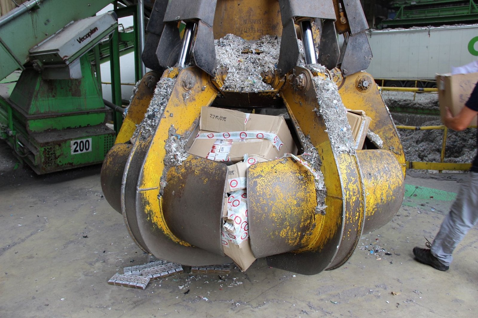 Likvidace padělků, cigaret a alkoholu