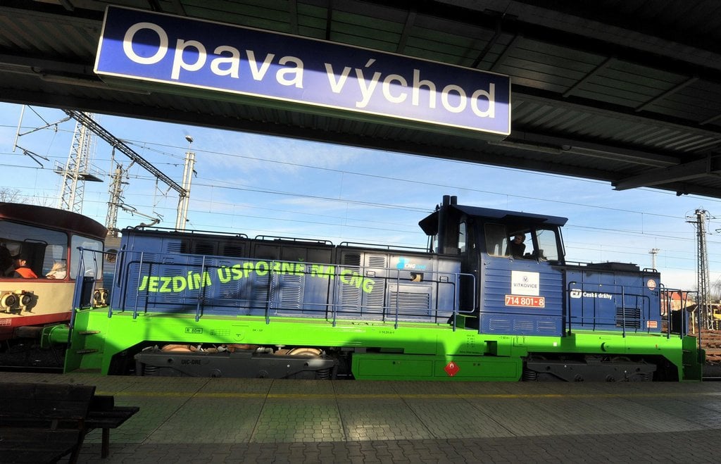 2014-10-vlak-na-cng-8.jpg