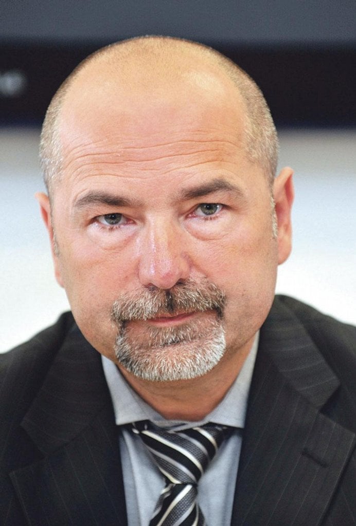 2013-06-kandidc3a1ti-na-hejtmana-krc3a1lovc3a9hradeckc3a9ho-kraj