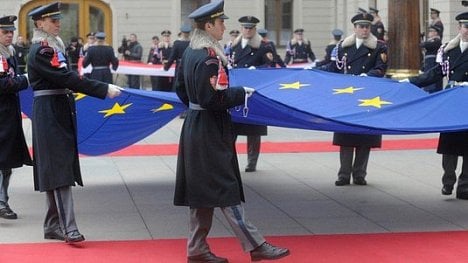 Náhledový obrázek - Češi by v EU zůstali, euroskepse je ale výrazná, ukázal průzkum