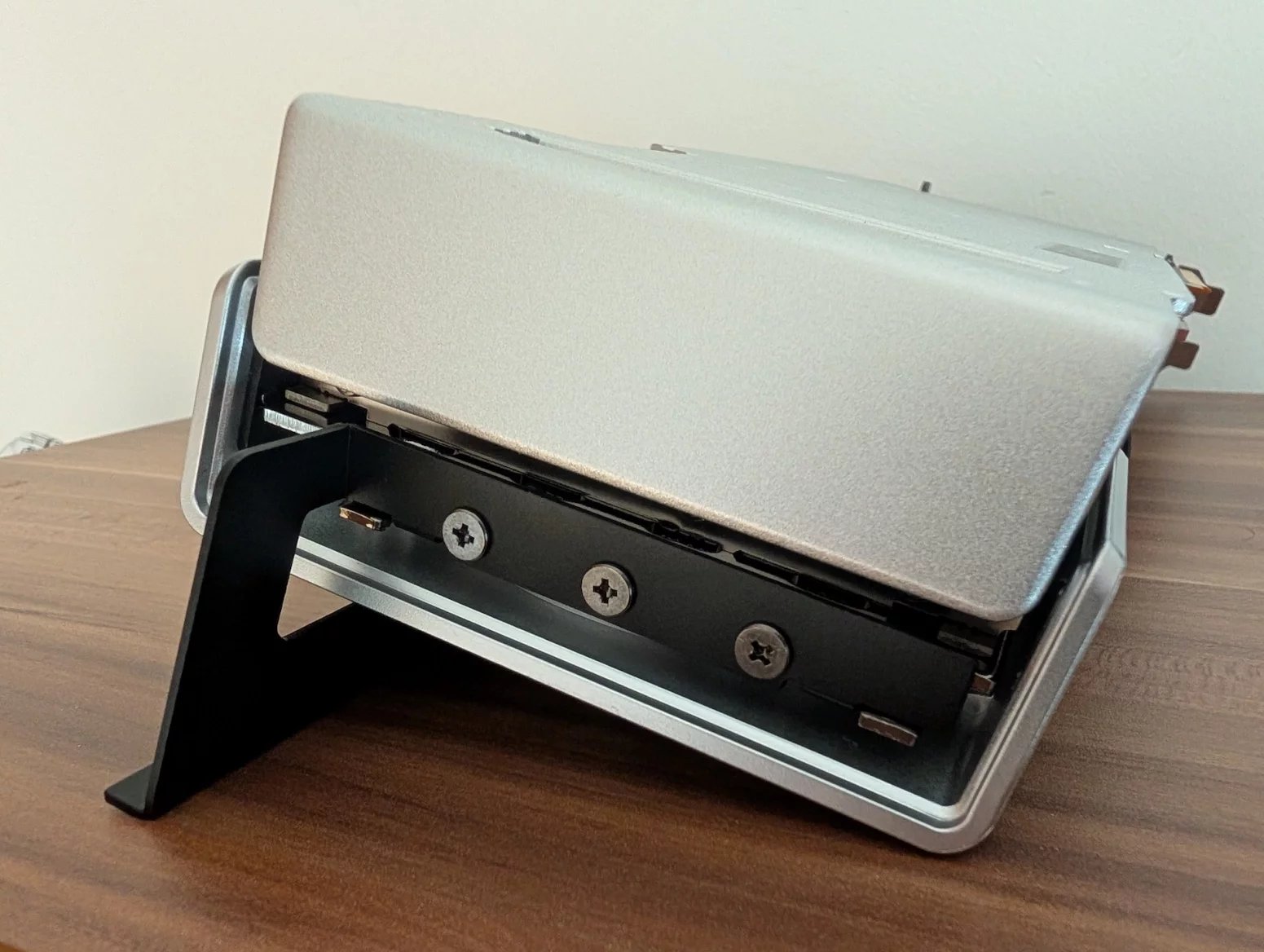 Podpěra pro grafickou kartu AMD Radeon RX 7900 XTX