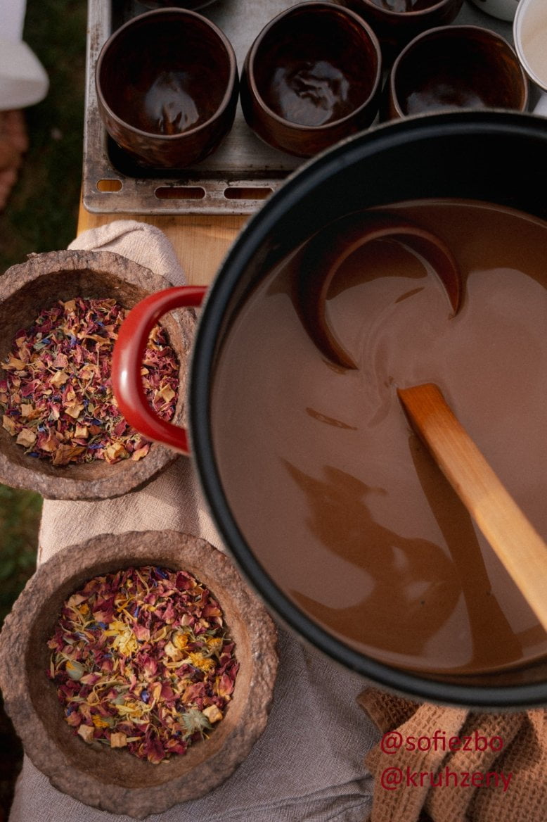 Ceremoniální kakao na akci od Kakaositos