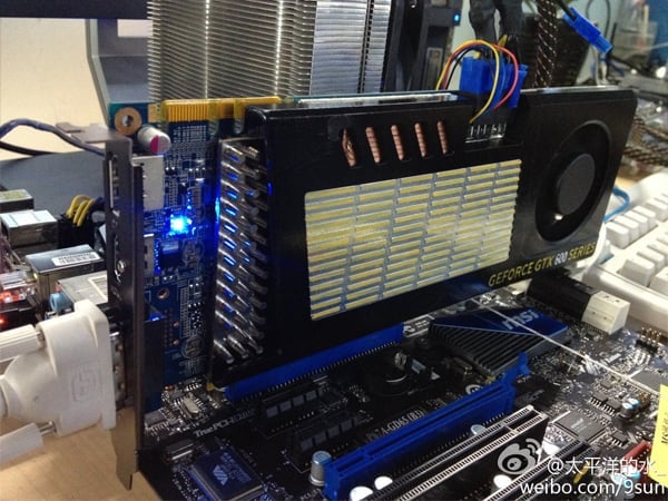 Fotografie údajné GeForce GTX 670 s jednoslotovým chladičem od firmy Galaxy