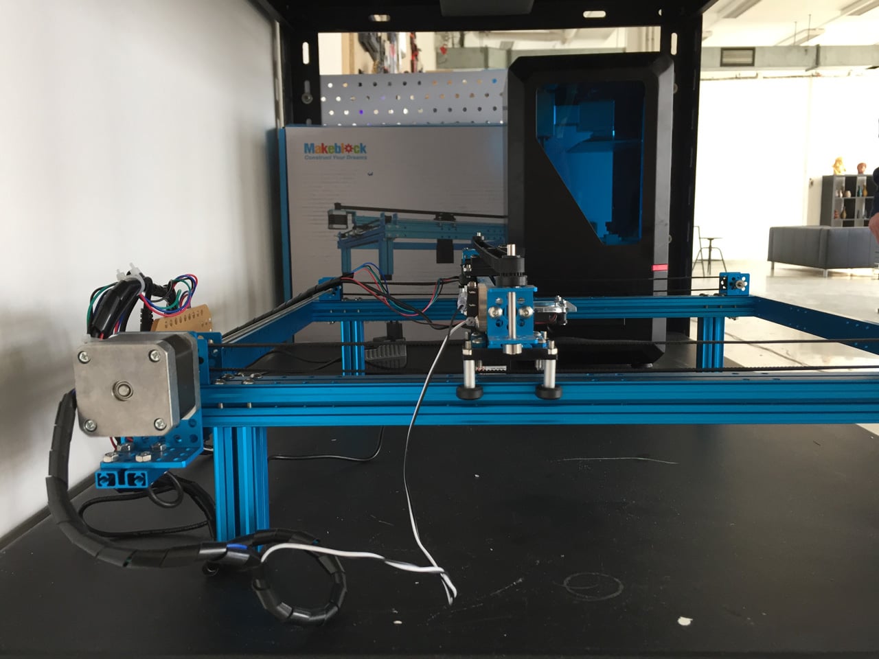 Makerspace FutLab, komunitní dílna v Praze