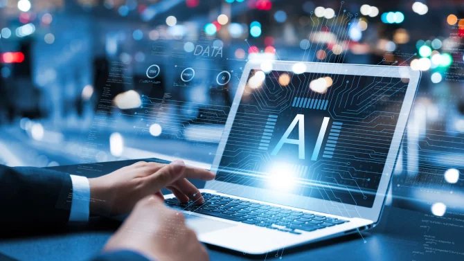 AI vyspělosti dosahuje jen jedna firma ze sta. Pro úspěšnou implementaci umělé inteligence je nutná kontinuální podpora, říká šéf DX Heroes