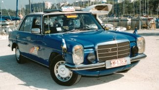 Náhledový obrázek - Nesmrtelnost, jakou mohou moderní auta jen závidět. Mercedes z roku 1976 zvládl v denním provozu 4,6 milionu kilometrů