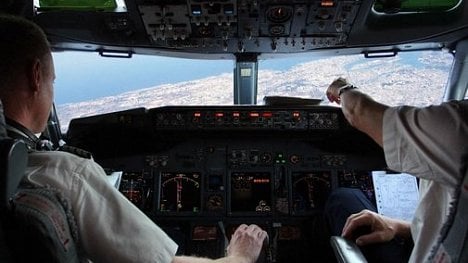 Náhledový obrázek - Piloty Air Berlin čekají zlé časy. Nízké platy pilotů ohrožují i pasažéry, varují