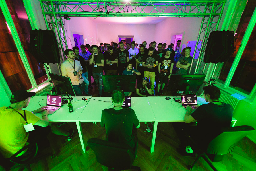 Code in the Dark má za sebou pražskou premiéru