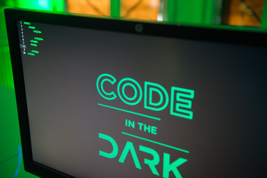 Code in the Dark má za sebou pražskou premiéru