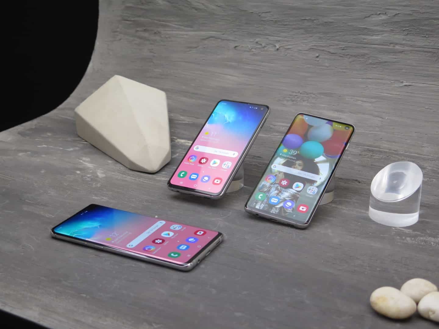 Samsung Galaxy S10e, S10 a S10+