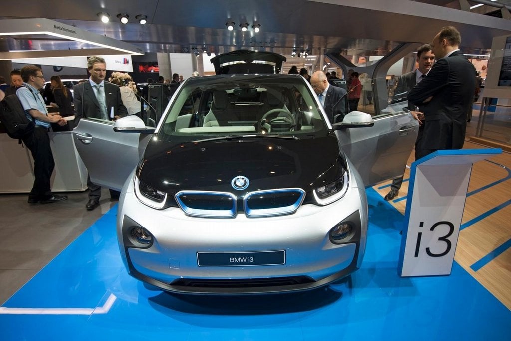 2013-12-elektromobil-bmw-i3-5.jpg