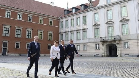 Náhledový obrázek - "Pokojné nepochopení," vystihl Orbán jednání zemí V4 a Beneluxu o uprchlících