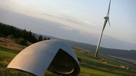 Náhledový obrázek - Zamrzlé větrníky. Projekty ČEZ v Polsku brzdí vynalézavost tamní vlády