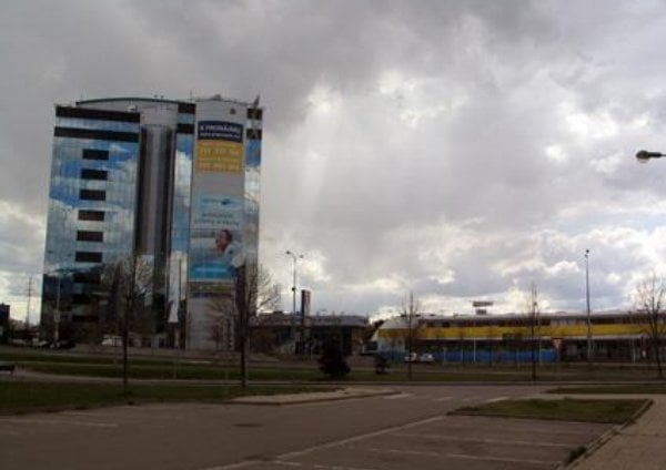 2019-05-jak-vypadc3a1-okolc3ad-budoucc3adch-mrakodrapc5af-dnes-5