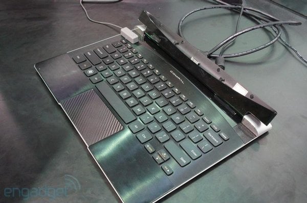 2018-10-koncept-tabletu-kterc3bd-lze-promc49bnit-na-notebook-od-