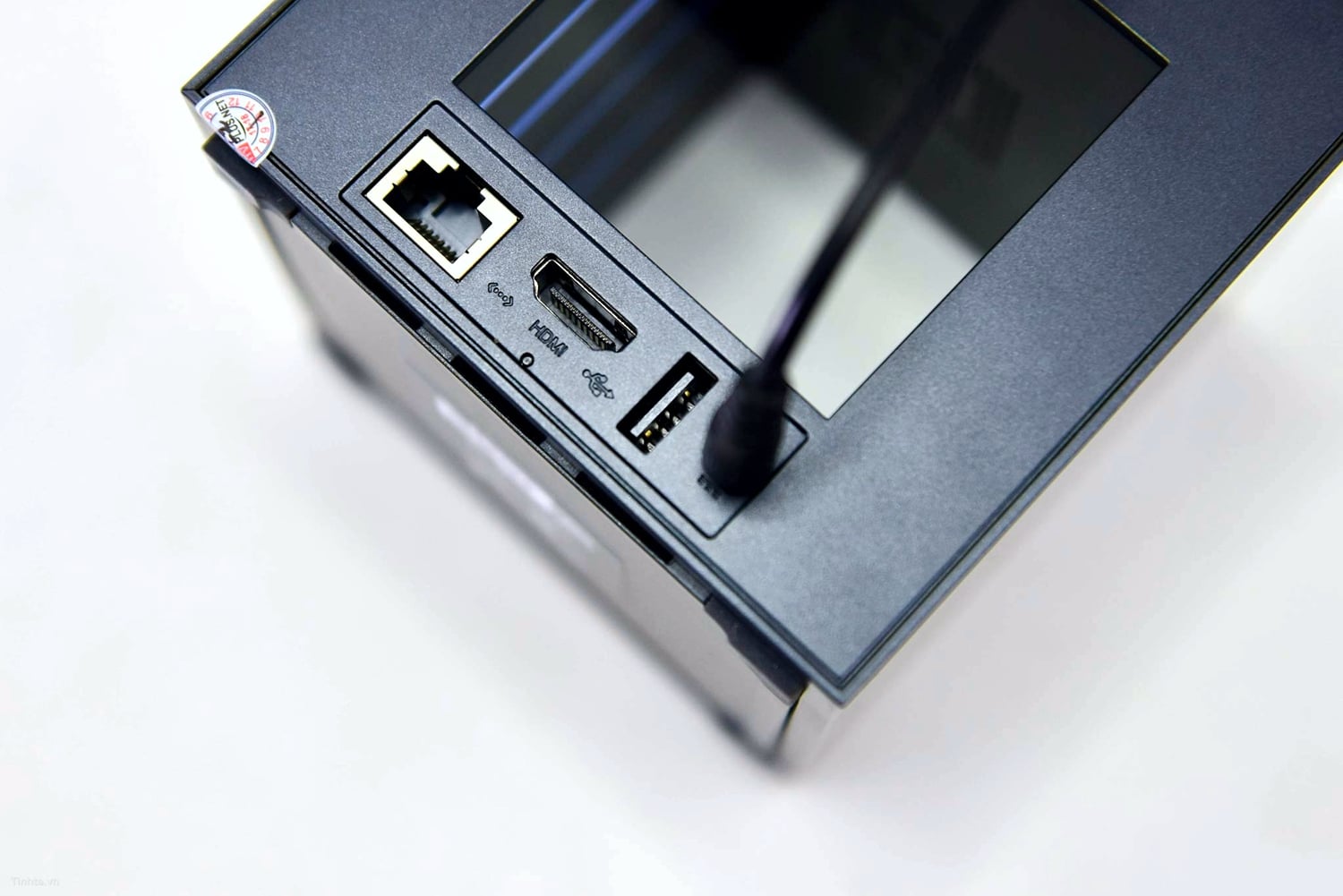 Lenovo G66 - Představení přístroje 2/2