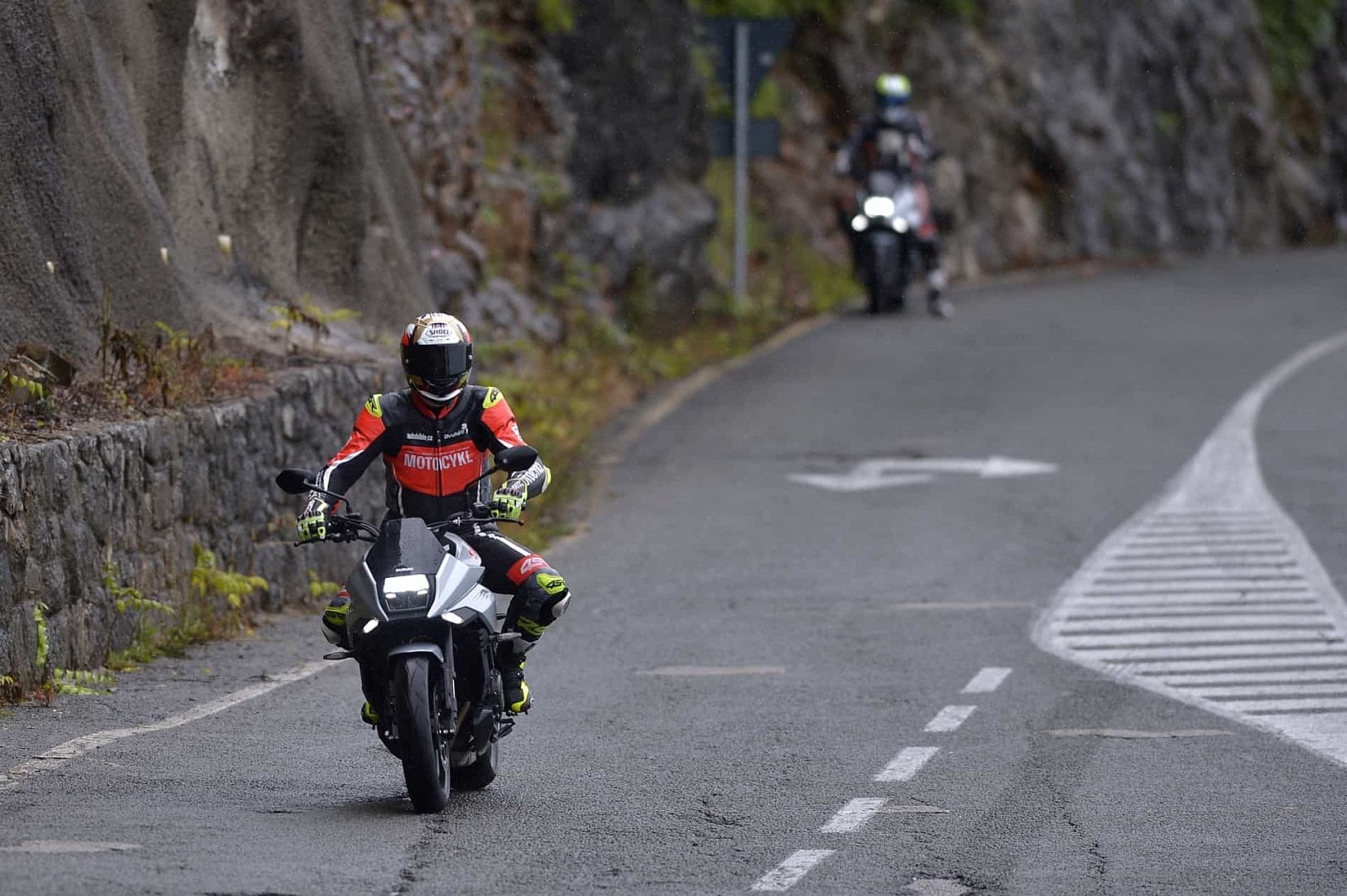 2019-09-suzuki_katana_press_test_2_day_rider1_02.jpg