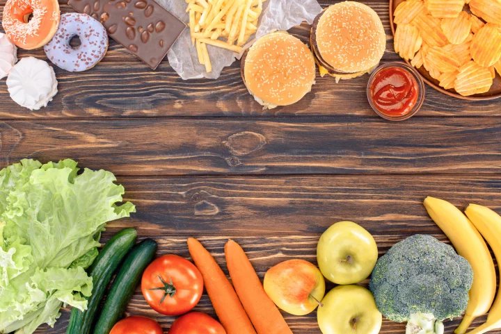 Cholesterol je steroidní látka, která má v těle za úkol stavbu membrán v buňkách a steroidních hormonů. Cholesterol je též zodpovědný za syntézu vitamínu D a tvorbu žlučové kyseliny, která je nepostradatelná pro trávení tuků.