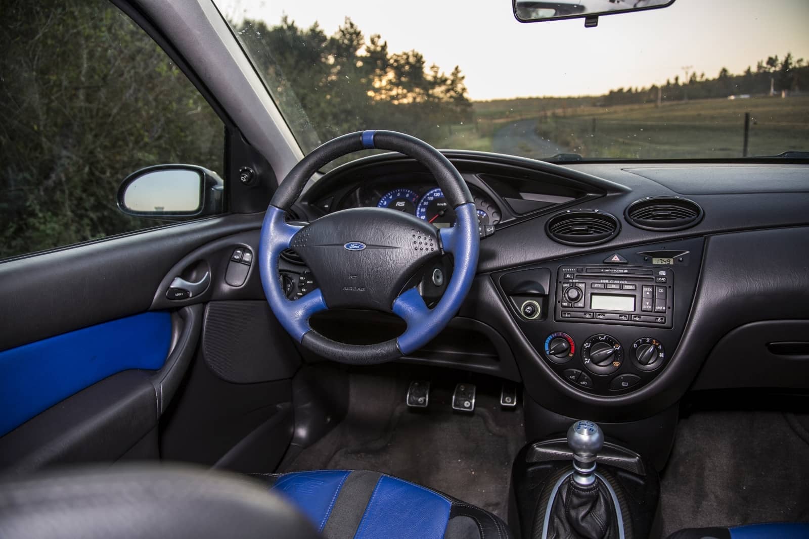 2019-11-FordFocusRS020.jpg