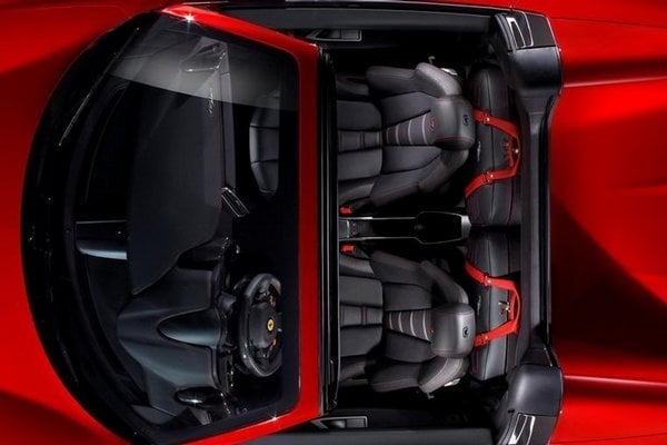 2011-12-ferrari-458-italia-spider-2.jpg