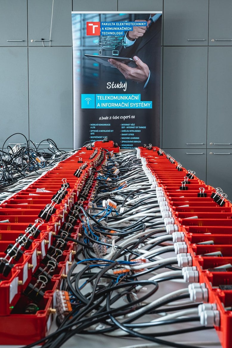 Chytrý elektroměr z FEKT VUT