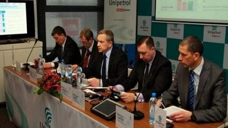 Náhledový obrázek - Unipetrol loni vykázal čistou ztrátu 2,806 miliardy korun, jeho akcie klesají