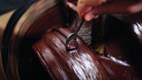 Náhledový obrázek - Čokoládové probuzení. Češi si na čokoládu vyrobenou tradičními postupy stále zvykají
