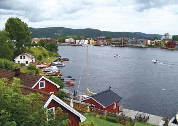 2014-02-zapomec588te-na-sruby-s-travnatou-stc599echou-a-modrookc