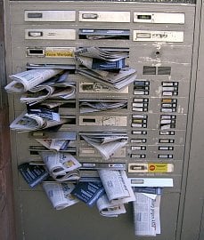 <p>Asi takto se občas cítí naše emailové schránky</p>