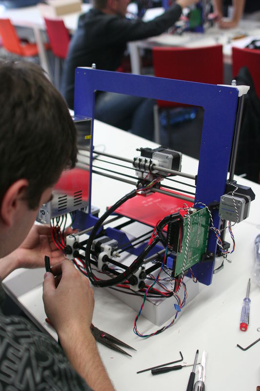 Stavba 3D tiskáren na LinuxDays