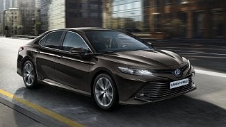 Náhledový obrázek - Toyota Camry míří po 14 letech do Evropy. Nahradí model Avensis