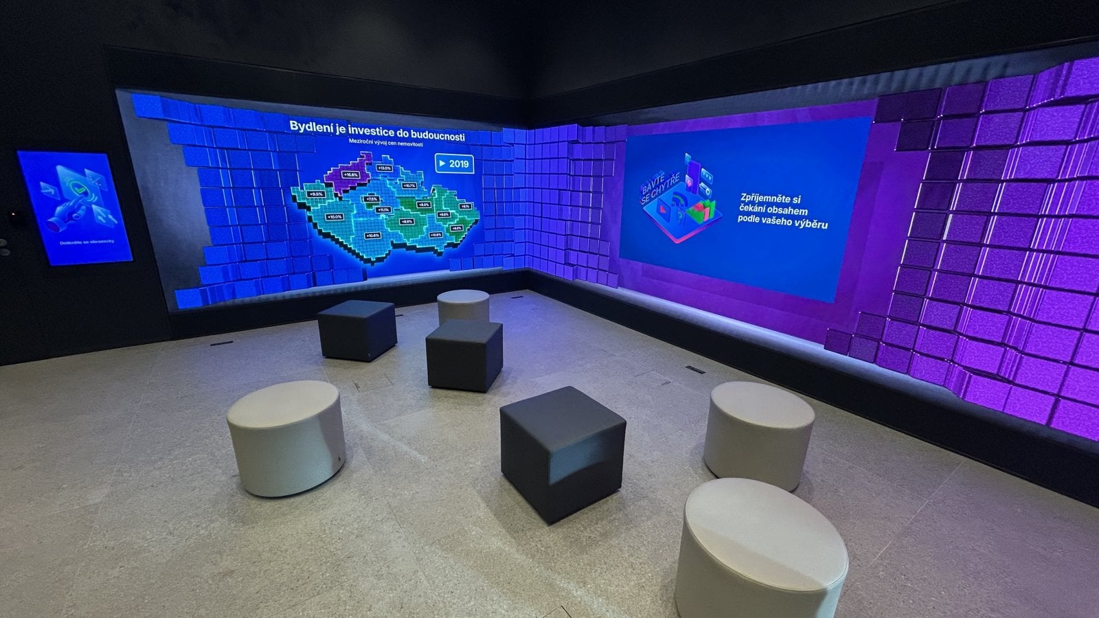 Pobočka Future Lab České spořitelny, Na Perštýně 342/1, Praha 1. (04. 11. 2025)