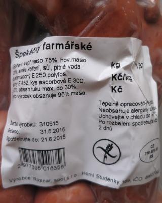 Špekáčky farmářské. Kategorie: Nejakostní potraviny. Nevyhovující parametr: tuk. Výrobek obsahoval více tuku, než bylo uvedeno na obale. Výrobce: Rýznar, spol. s r.o., Horní Studénky. Místo kontroly: AHOLD Czech Republic, a.s., Brno