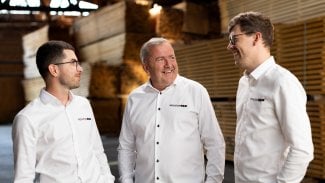 Zleva Jiří ml., Jiří a Radek Oslizovi, Agrop Nova