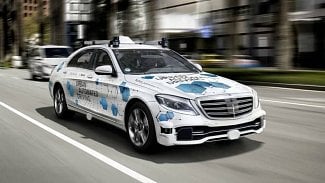 Náhledový obrázek - Mercedes-Benz testuje v San Jose robotizované taxíky. Zákazníky vozí třída S, která nepotřebuje řidiče