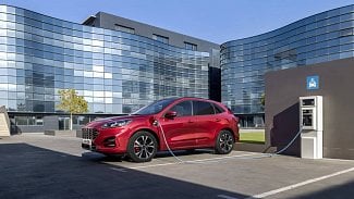 Náhledový obrázek - Majitelé Kugy Plug-In Hybrid jezdí z poloviny na elektřinu, ukazují data Fordu