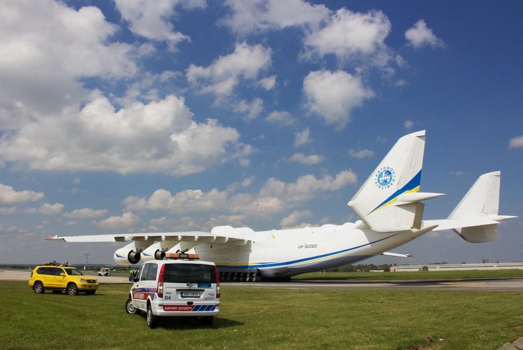 2017-12-antonov-an-225-mrija-v-praze.jpg