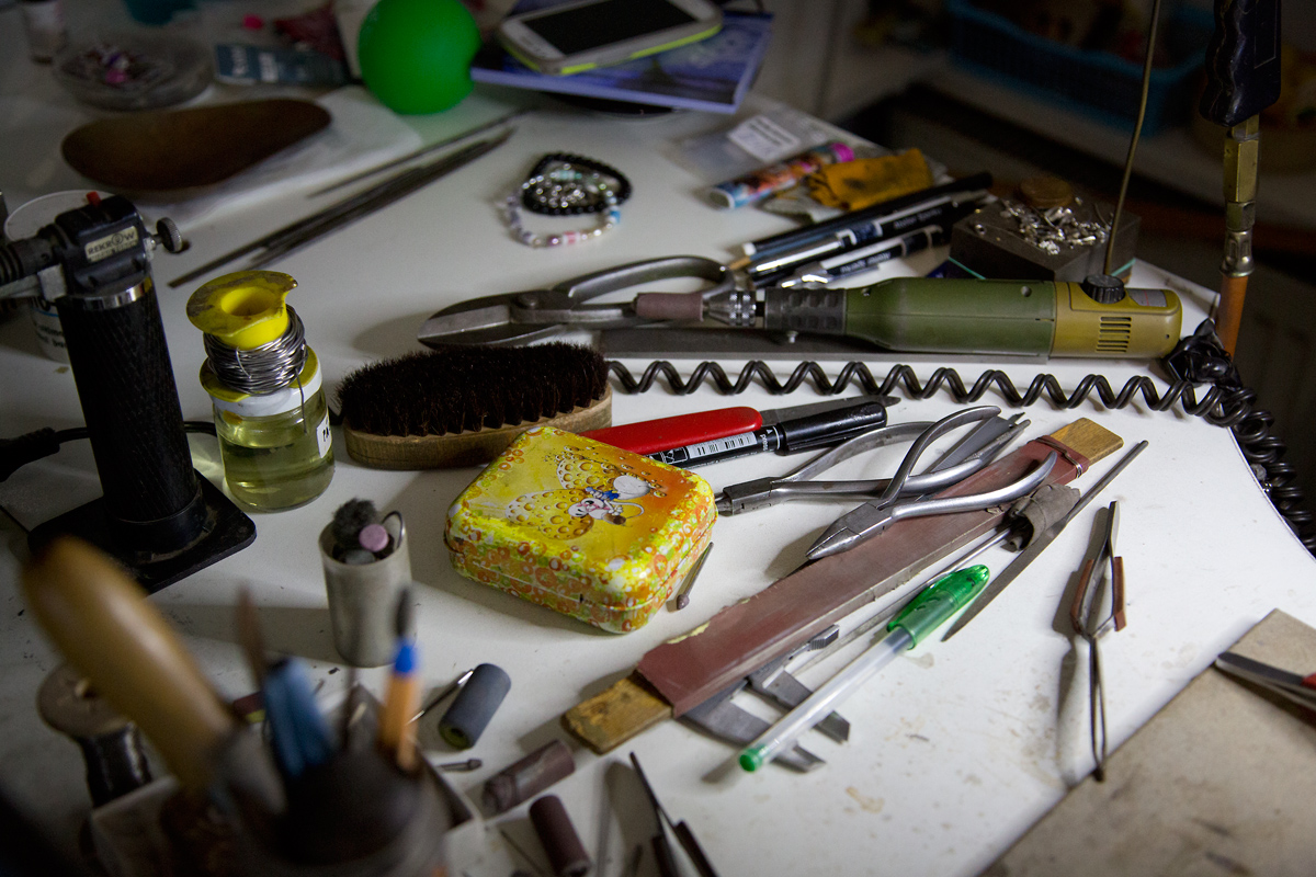 Atelier šperku Petra Horatschkeho najdete v Praze 2.