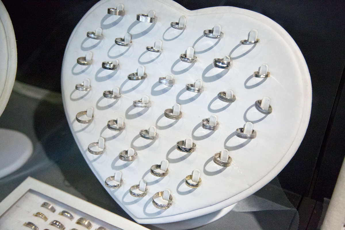 Atelier šperku Petra Horatschkeho najdete v Praze 2.