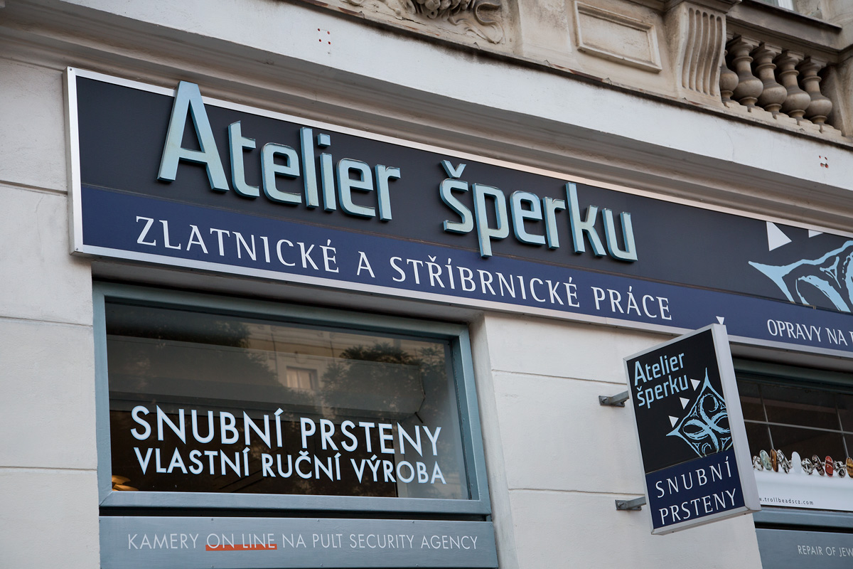 Atelier šperku Petra Horatschkeho najdete v Praze 2.