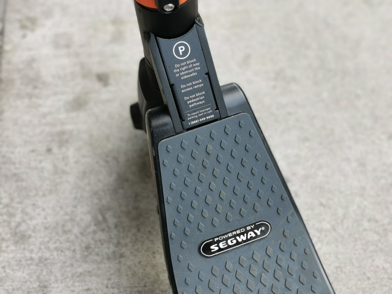 „Boom“ se sdílenými elektrickými koloběžkami v USA