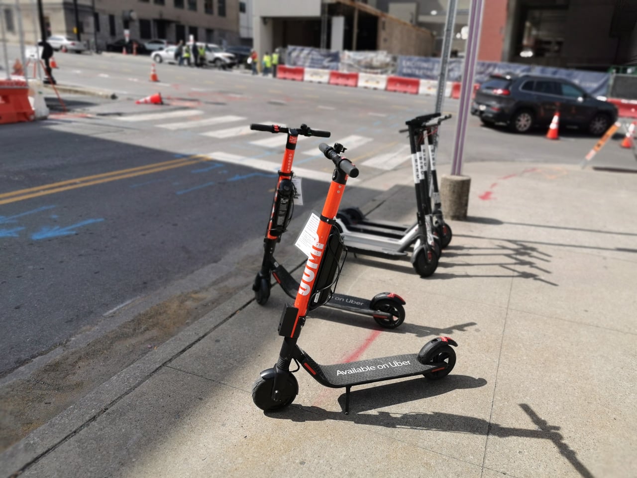 „Boom“ se sdílenými elektrickými koloběžkami v USA