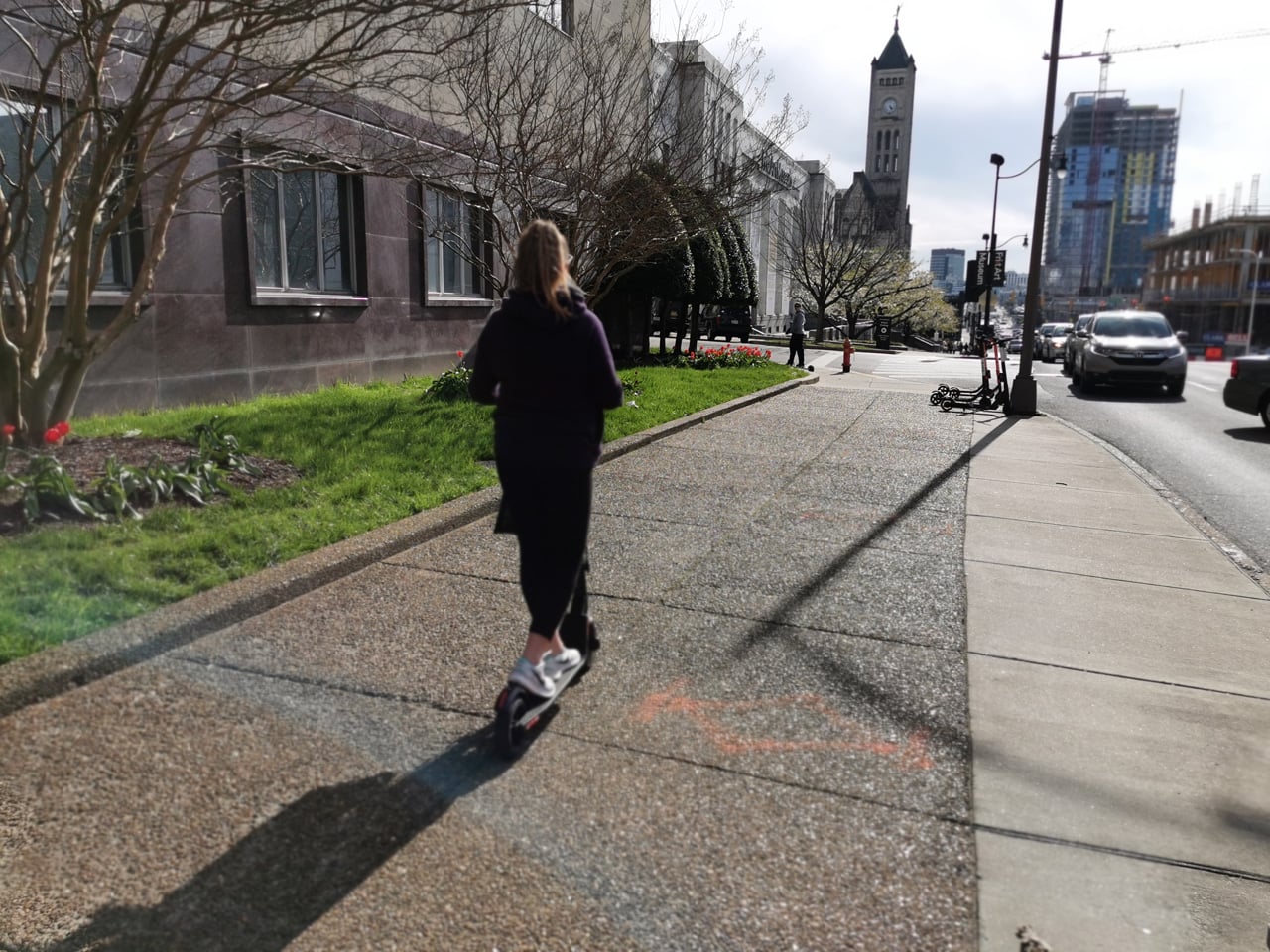 „Boom“ se sdílenými elektrickými koloběžkami v USA