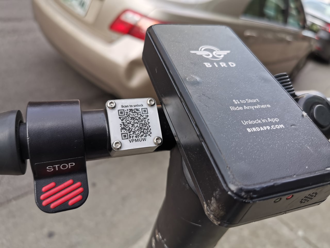 „Boom“ se sdílenými elektrickými koloběžkami v USA