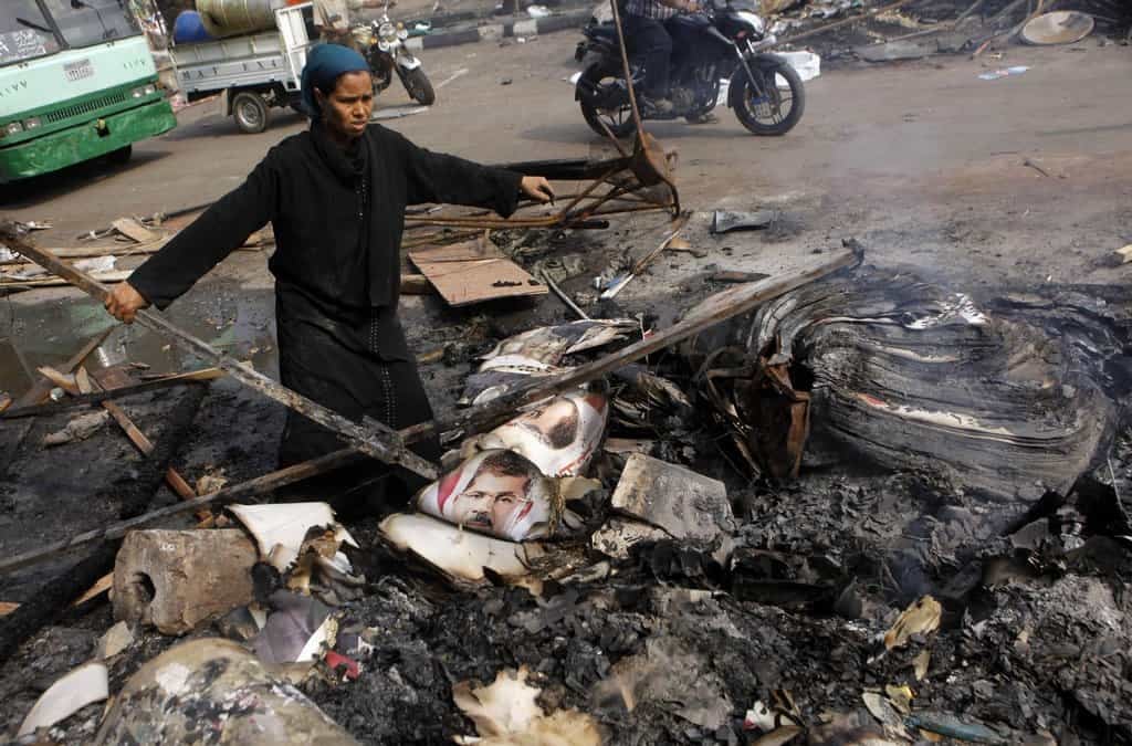 2018-12-vlna-nc3a1silc3ad-v-egyptc49b-mc3a1-stovky-obc49btc3ad-z