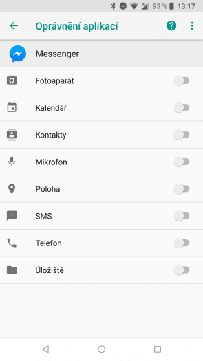 Přístup k různým částem telefonu můžete vypnout
